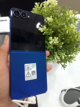 SAMSUNG Z Flip 7 12/256