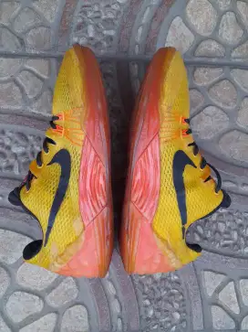 NIKE KOBE PERLU DI LEM SIZE 42 BEKAS