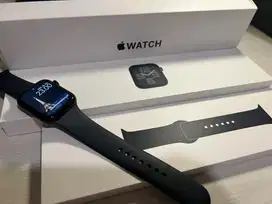 Apple watch SE gen2 midnight alumunium 44MM