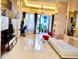 RUMAH CANTIK DI DELATINOS BSD CLUSTER PREMIUM HOMIE DAN TERAWAT