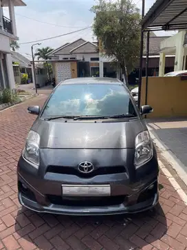 Toyota Yaris 1.5 S Limited AT 2012