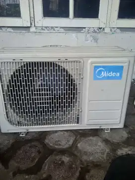 Outdoor ac midea 1/2 pk bekas