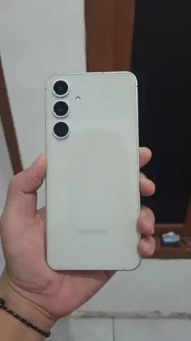 Samsung galaxy S24fe 8/256 bisa cicilan dan tukar tambah