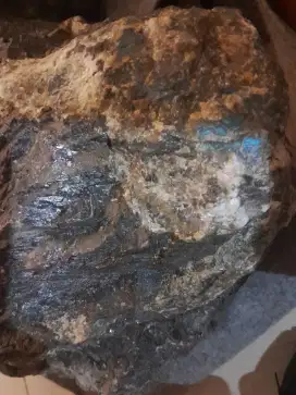 Batu akik besar bisa di buat pajangan rumah dan lain nya