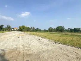 Dekat Pasar Godean Tanah Godean di Jl. Sidokarto