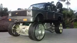 Diecast 1/24 JADA 1972 Chevy CHEYENNE Custom Modified