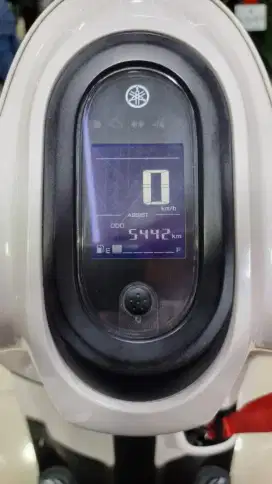 UD ENY MOTOR- YAMAHA FAZZIO TAHUN 2023 LOW KM
