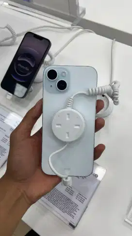 iPhone 15  256GB