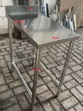 Meja dapur serba guna