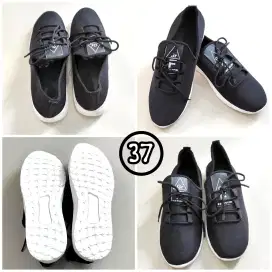 Sepatu Anak Sekolah Hitam