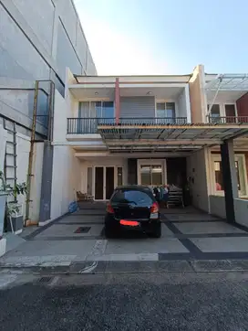Rumah 2 Lantai di Cluster Riviera - Kelapa Gading, Jakarta Utara