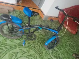 Sepeda lipat bekas rasa baru