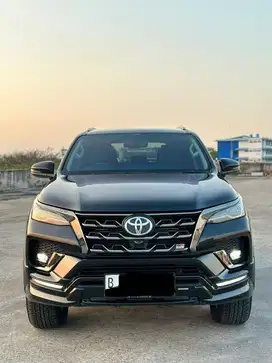 Fortuner GR 2.8