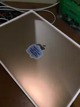 MacBook Air M1 2020 8/256 GB - Gold
