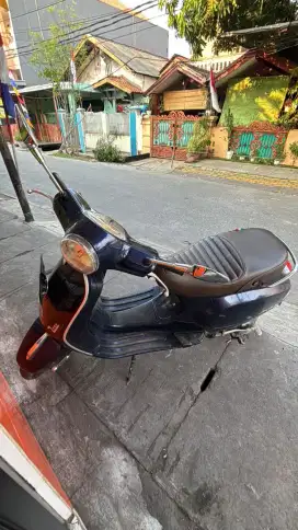 Vespa lx 125 th 2012