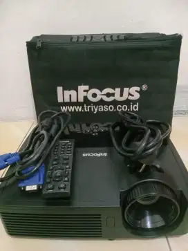 PROYEKTOR INFOCUS IN112