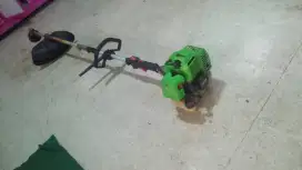 Mesin potong rumput 2 tak Motoyama Tr430 . Noken