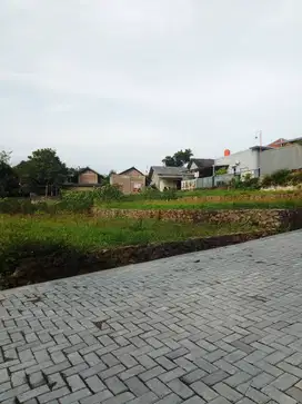 Tanah murah strategis dekat lapangan amongrogo gunung pati