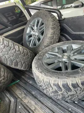 Velg fortuner VRZ dan Ban R 18 265/60