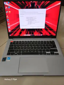 Asus VivoBook K3402ZA
Ram 12gb SSD 512GB
Core i5 gen 12h versi gaming