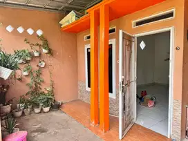 DISEWAKAN RUMAH UNTUK KELUARGA