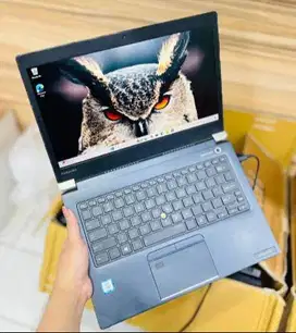 Super Slim Toshiba Portage X30-E i7 Gen8 RAM 8GB SSD 256GB RA-DC