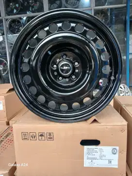 Rotiform STL Ring 18x9 pcd 5x114,3 ET 32 4pcs