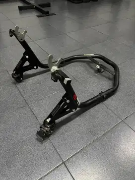 Paddock No Brandz Belakang Moving.