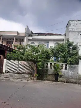 Dijual Rumah Di 2,5 Lantai Boulevard Taman Juanda, Bekasi Timur