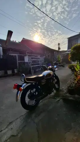 Kawasaki W175 SE 2019