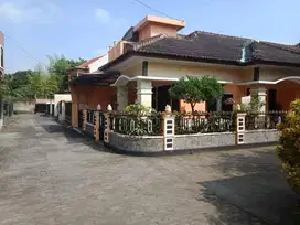 Rumah Bagus Area Condongcatur Dekat Pakuwon Mall, kampus UPN, AMIKOM