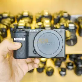 Sony ZVE10 Body Only Fullset SC 600 Mulus