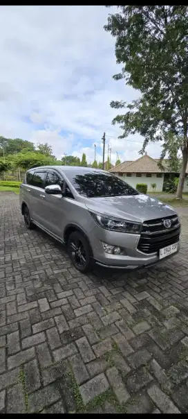 Jual inova venturer diesel AT 2019