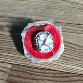 Cincin batu kecubung air