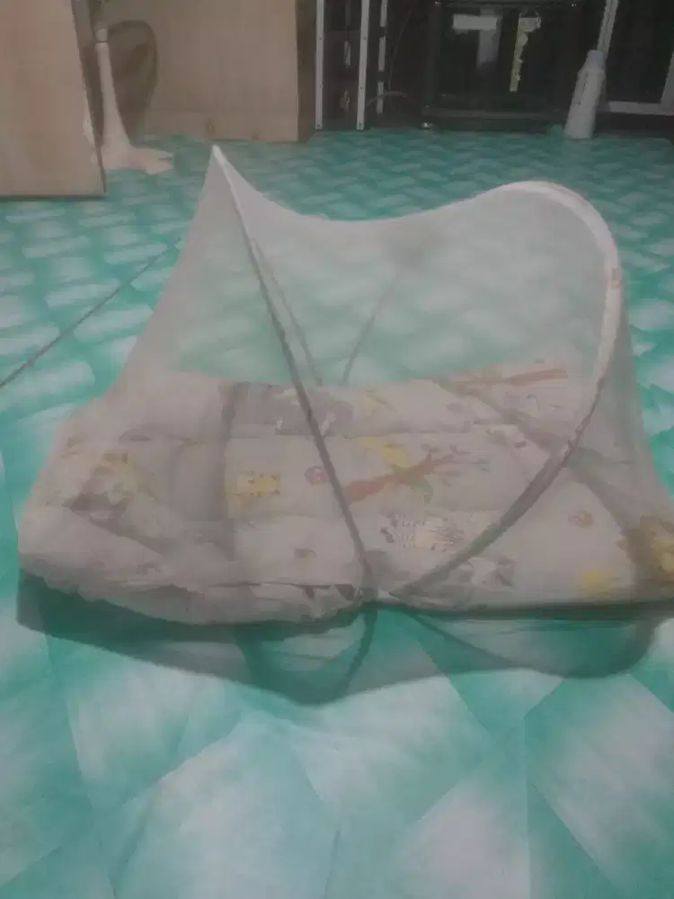 Tempat tidur bayi masih bagus