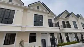 DISEWA RUMAH RAPIH - CLUSTER CITRINE LAVON2 SWANCITY, CIKUPA