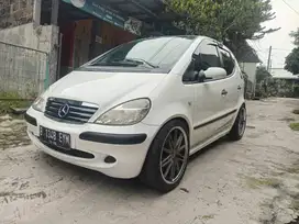 Mercedes Benz A140/w168 putih manual
