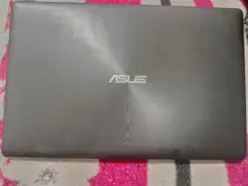 Asus X550 - AMD A10, Double VGA, Ram 8Gb..