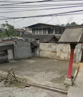 Gudang terawat Dan Luas di main road Raya lembang