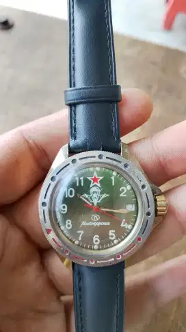 Jam tangan Vostok Komandirskie USSR Paratrooper