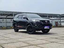 Kick Sensor Toyota Fortuner 2.4 VRZ TRD Diesel AT 2019 Hitam KM 32RB