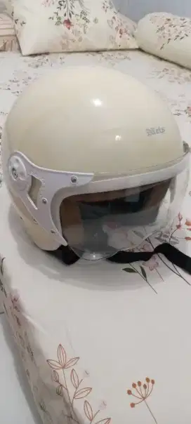 Helm Bogo Cewek Perempuan warna Beige
