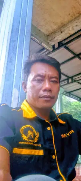 Bekerja diperkebunan