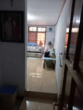 Rumah Hoek Siap Huni Taman Dadap Indah Jalan Perancis - Harga Dibawah
