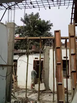 Tukang bangunan
