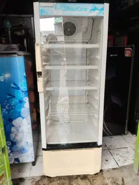 Showcase Polytron Kondisi orisinil blm servis normal dingin