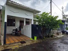 Dijual Murah, Rumah di Tengah Kota, Akses tol mudah