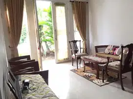 Murah! Rumah Pakuwon City Florence Siap Huni, Harga 1m an, SHM