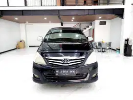 T. KIJANG INNOVA 2.0 V BENSIN AT 2011 bisa DP minim