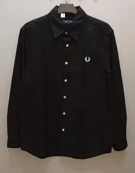 FRED PERRY HITAM KEMEJA KASUAL